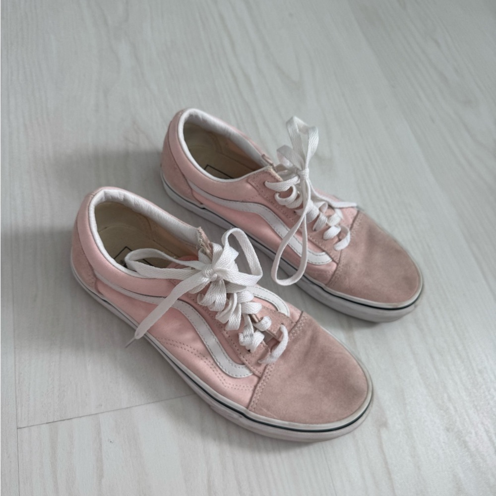 Vans Women's Pink Sneakers